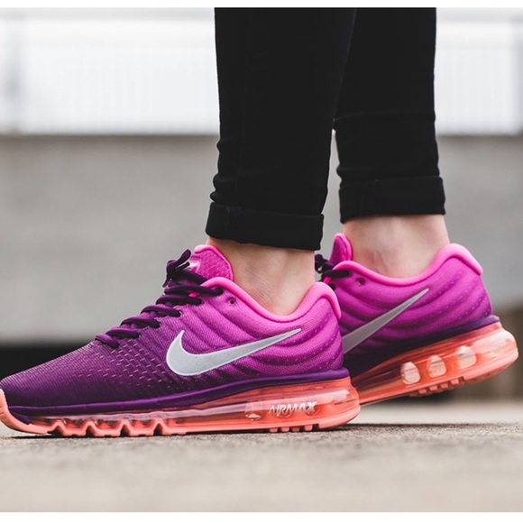 Nike Shoes - 💥Nike Air Max 2017 Women’s Running Shoes💥